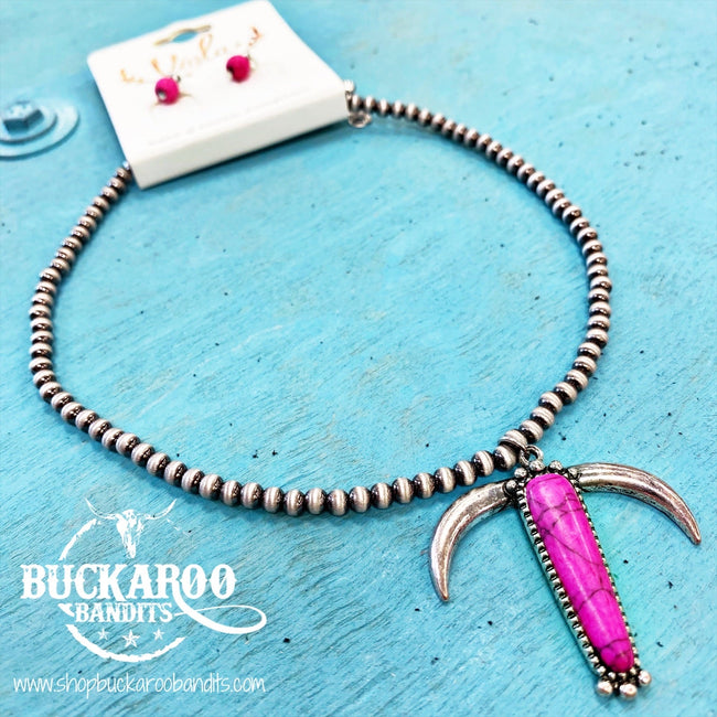 Longhorn Pendant Choker - Pink